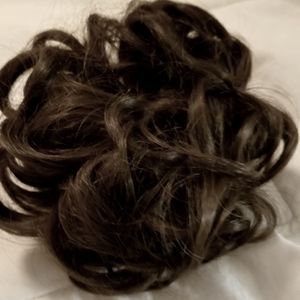 reddish brown hair scrunchie by halo extentions